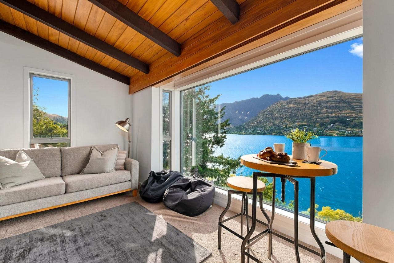 Lakefront Dream 4 Bed Ferienhaus Queenstown