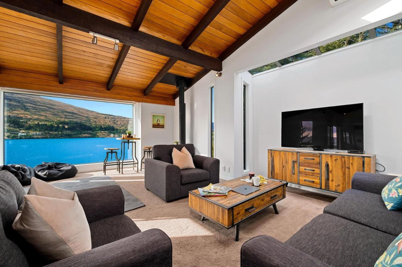 Holiday home Lakefront Dream 4 Bed *