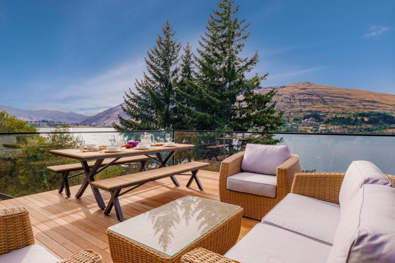 Lakefront Dream 4 Bed *